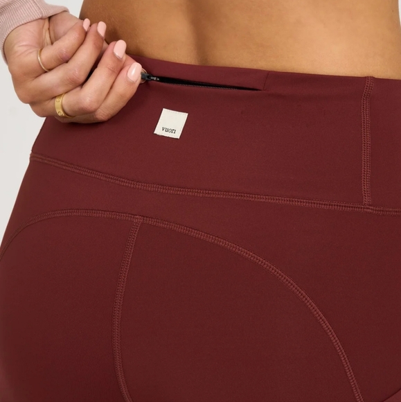 Vuori Stride Brick Red Performance Legging - Picture 2 of 5